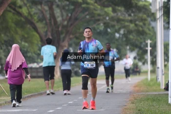 Runner Photo 4315884