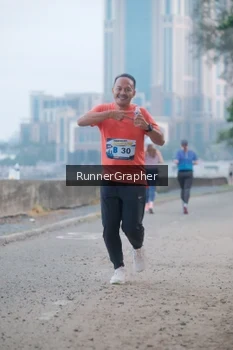Runner Photo 4316012