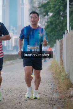 Runner Photo 4316026