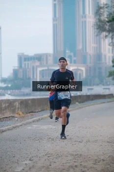 Runner Photo 4316027