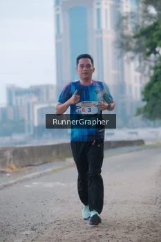 Runner Photo 4316032
