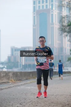 Runner Photo 4316055