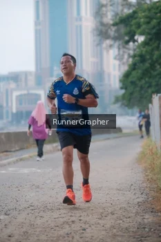 Runner Photo 4316061