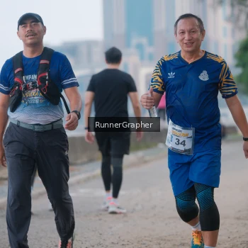 Runner Photo 4316073