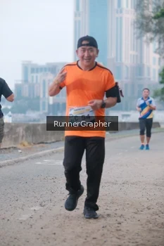 Runner Photo 4316079