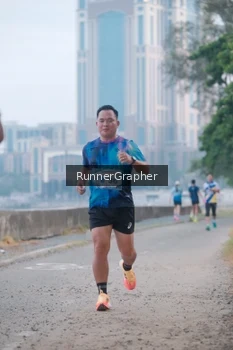 Runner Photo 4316082