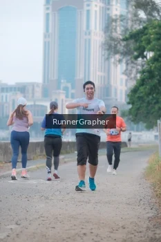 Runner Photo 4316085