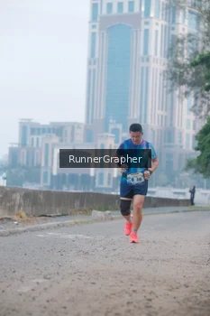 Runner Photo 4316086