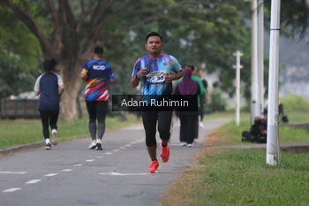 Runner Photo 4316108