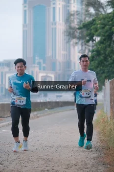 Runner Photo 4316113