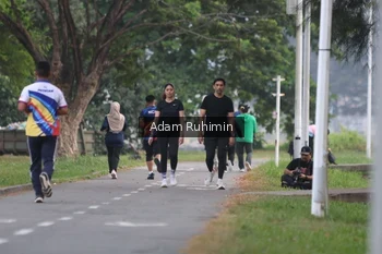 Runner Photo 4316121