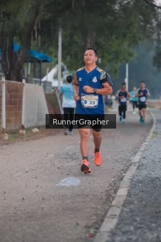 Runner Photo 4316136