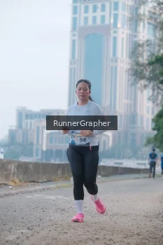 Runner Photo 4316138