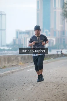 Runner Photo 4316157