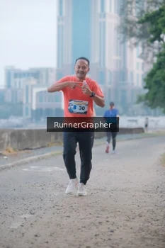 Runner Photo 4316158