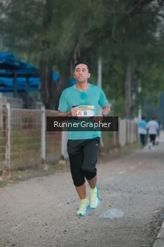 Runner Photo 4316160