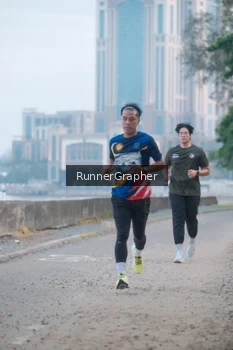 Runner Photo 4316164