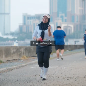 Runner Photo 4316171