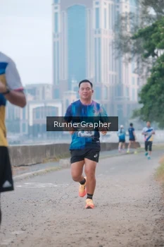 Runner Photo 4316173