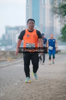 Runner Photo 4316178