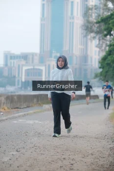 Runner Photo 4316181
