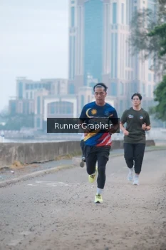 Runner Photo 4316197