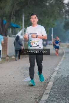 Runner Photo 4316200