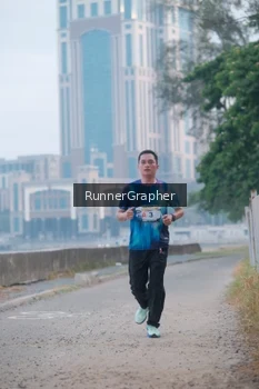 Runner Photo 4316204