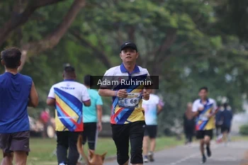 Runner Photo 4316233