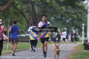 Runner Photo 4316243