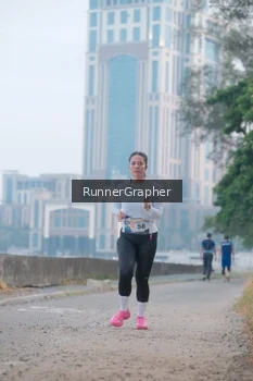 Runner Photo 4316248