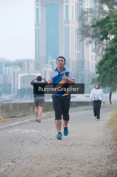 Runner Photo 4316254