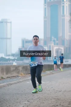 Runner Photo 4316259