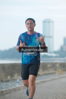 Runner Photo 4316285
