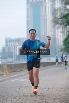Runner Photo 4316288