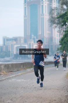Runner Photo 4316289