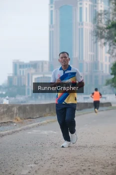 Runner Photo 4316290