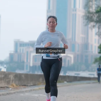 Runner Photo 4316294