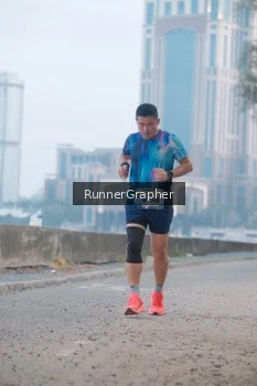 Runner Photo 4316301