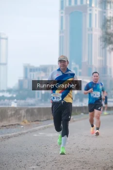 Runner Photo 4316308