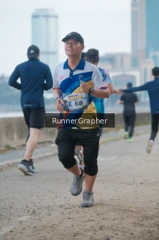 Runner Photo 4316311