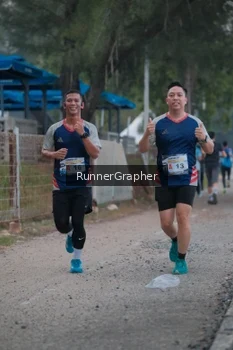 Runner Photo 4316336