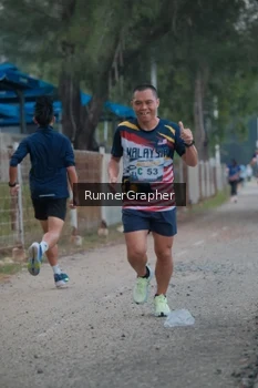 Runner Photo 4316343
