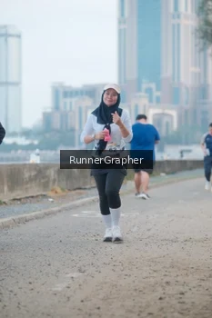Runner Photo 4316344