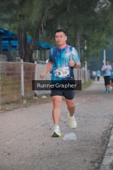 Runner Photo 4316351