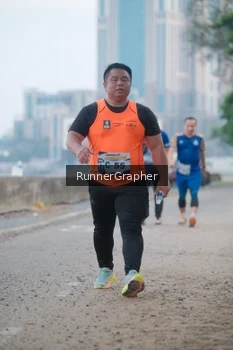 Runner Photo 4316356