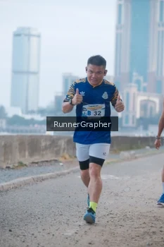 Runner Photo 4316357