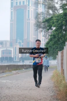 Runner Photo 4316359