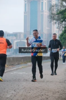 Runner Photo 4316361