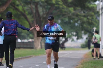 Runner Photo 4316367